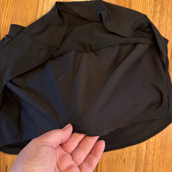 Athleta tennis skirt size XS. Built in mesh shorts, non-slip hem, ball pockets - Picture 5 of 14